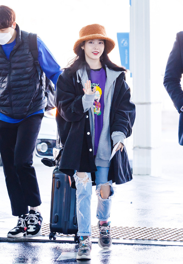 iu穿衣打扮,IU济州岛打卡