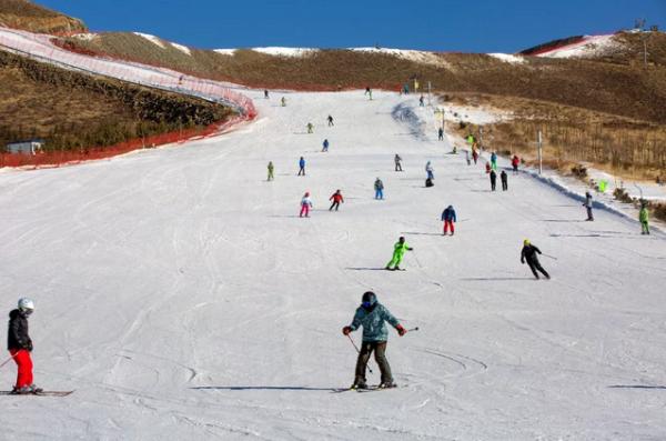 突泉市旅游区在哪里,突泉县冰雪文化旅游节