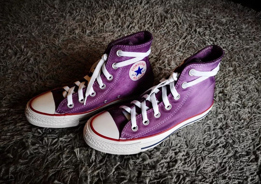 同样都是穿匡威的，怎么大哥们还“改装”上了呢？