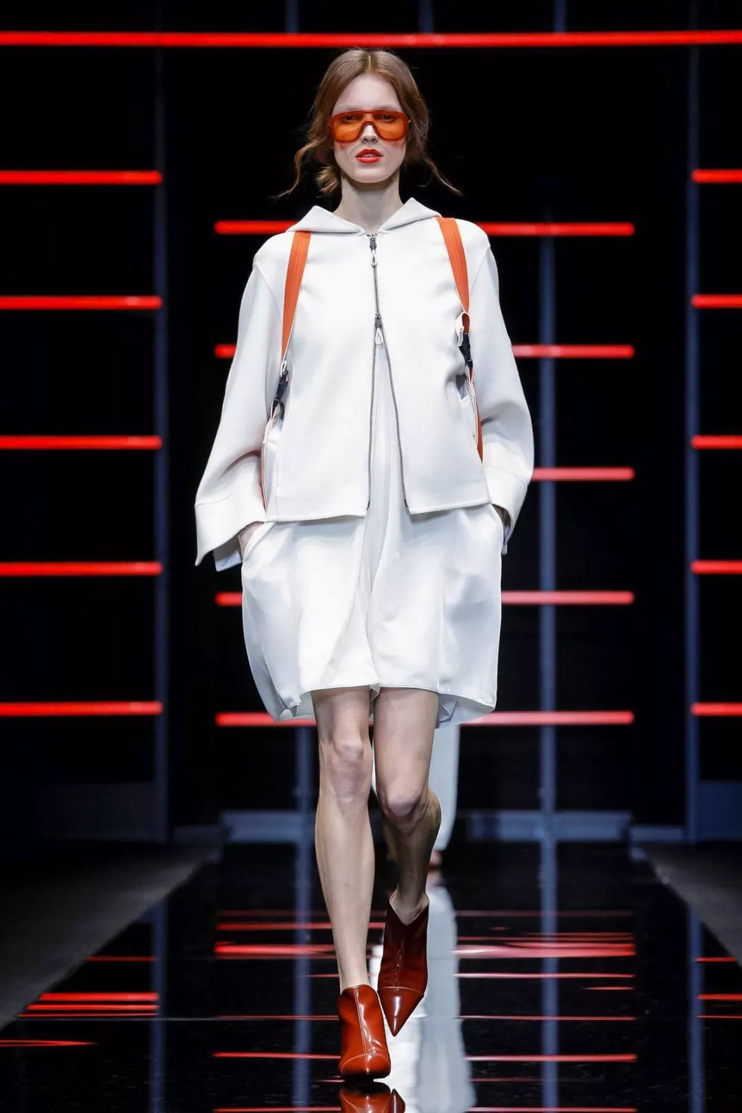 看完这场电影非常激动修改病句,emporioarmani感受