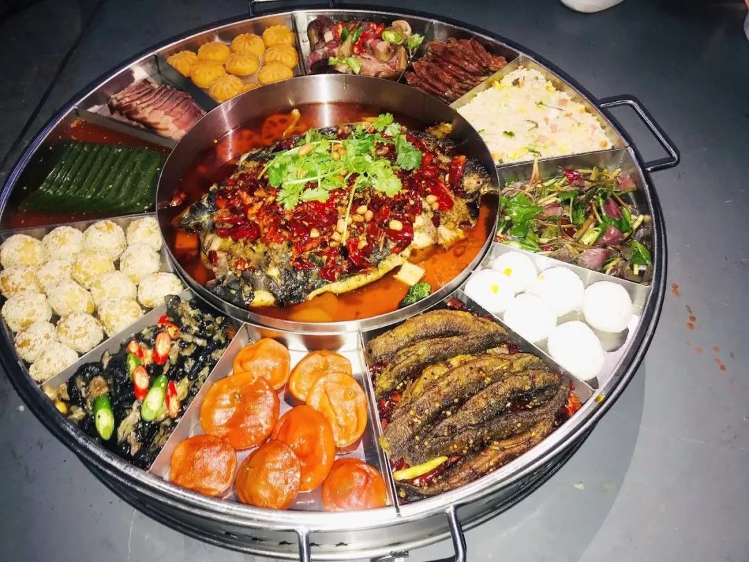 烤鱼预告片直播,巫山烤鱼天津