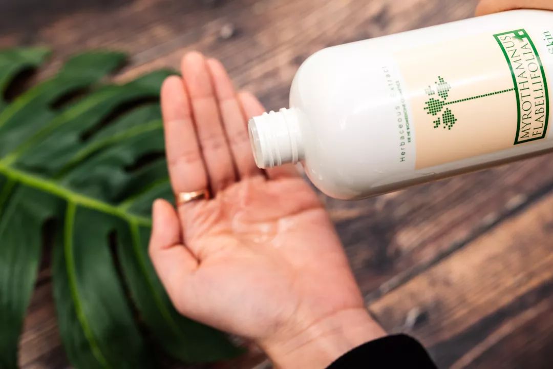 让肌肤重获新生,活肤水排行榜10强抗衰老