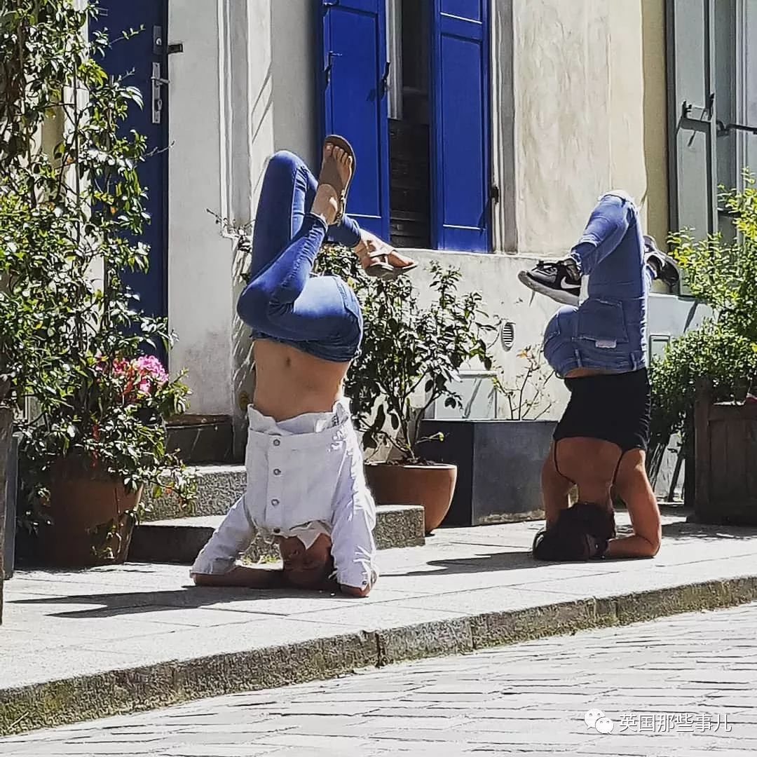 当自家门口变成网红打卡地 (一不小心家门口成了网红打卡地)