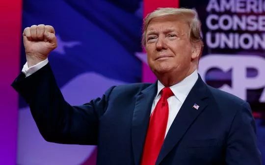 福布斯全球富豪榜凯莉,凯莉是最年轻的亿万富翁吗