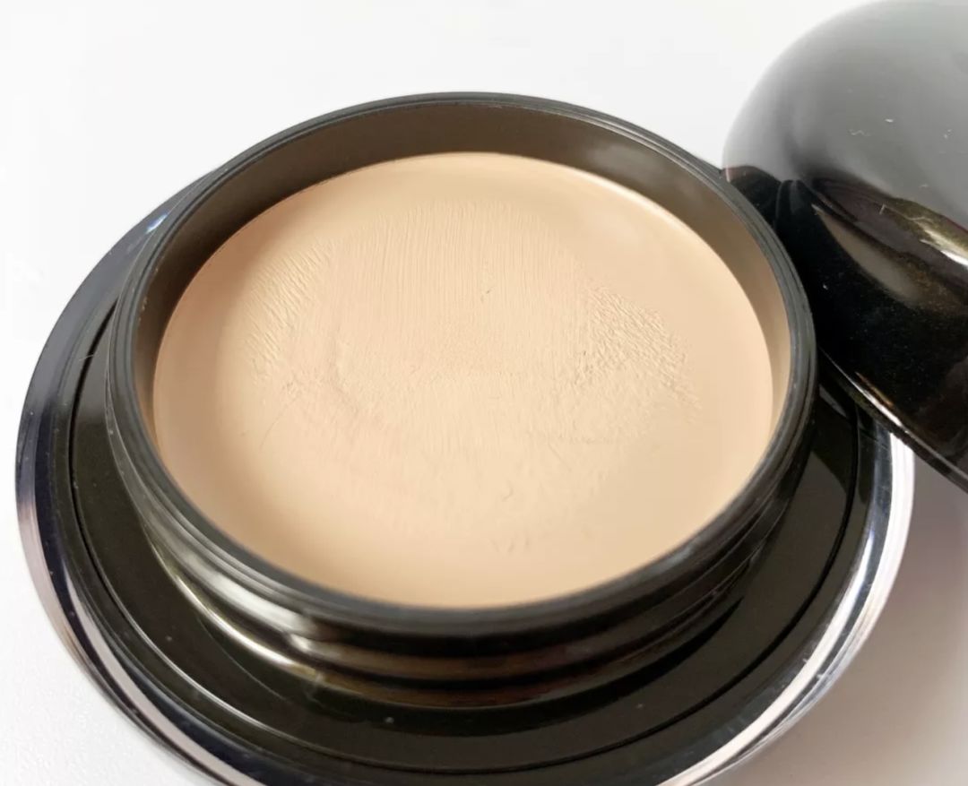 气垫粉底液粉膏选哪一个,粉条粉底膏cc