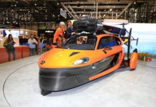 比钢制车门轻35%帝人推超轻多材料复合汽车侧门模块