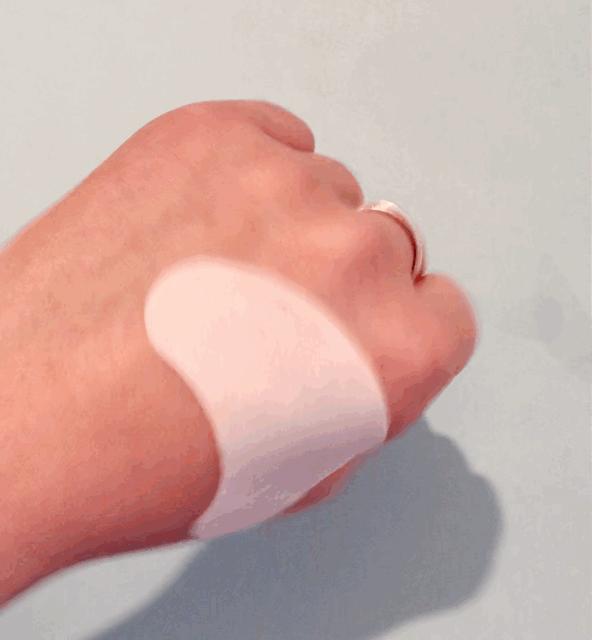 玻尿酸焕肤微晶法令纹贴 (法令纹用一支玻尿酸够了没有)