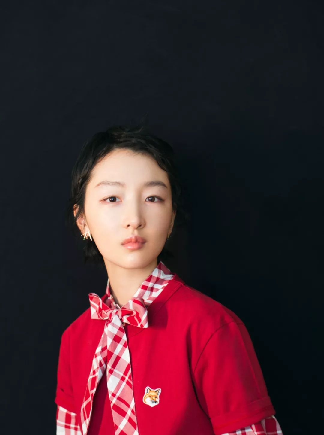 戚薇用的四色眼影,戚薇画繁星四月妆