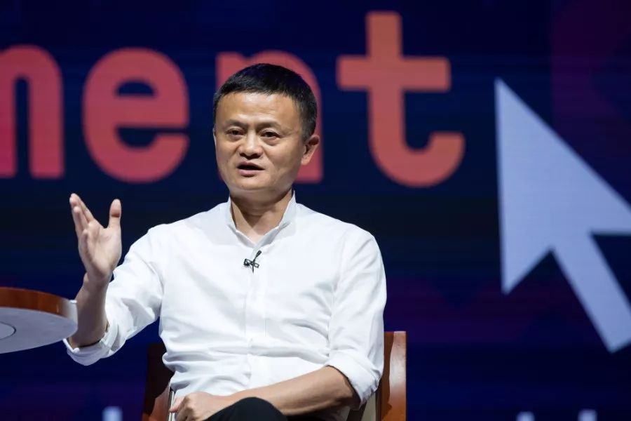 乔治小王子未来国王,乔治小王子知道自己是王子