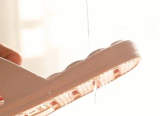 比普通拖鞋好穿100倍！踩在云朵上一样舒服，好穿到爆！永不臭脚！网友：想丢掉家里所有其它拖鞋！