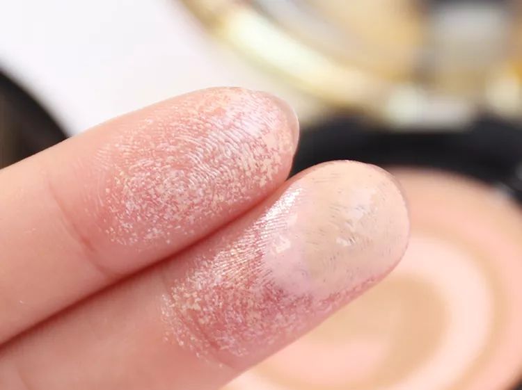 李佳琦到底用“OMG”骗了多少人的钱？！！