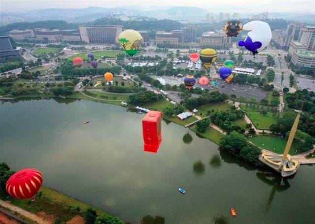 关于跳伞你想知道的事情,热气球都有什么样的