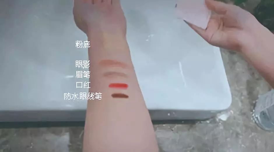 化妆品推荐平价好用卸妆水30以内,卸妆水哪个牌子好用求推荐平价