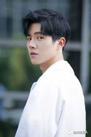 李凯馨演过哪些戏,李凯馨三剧霸屏收官演绎多面角