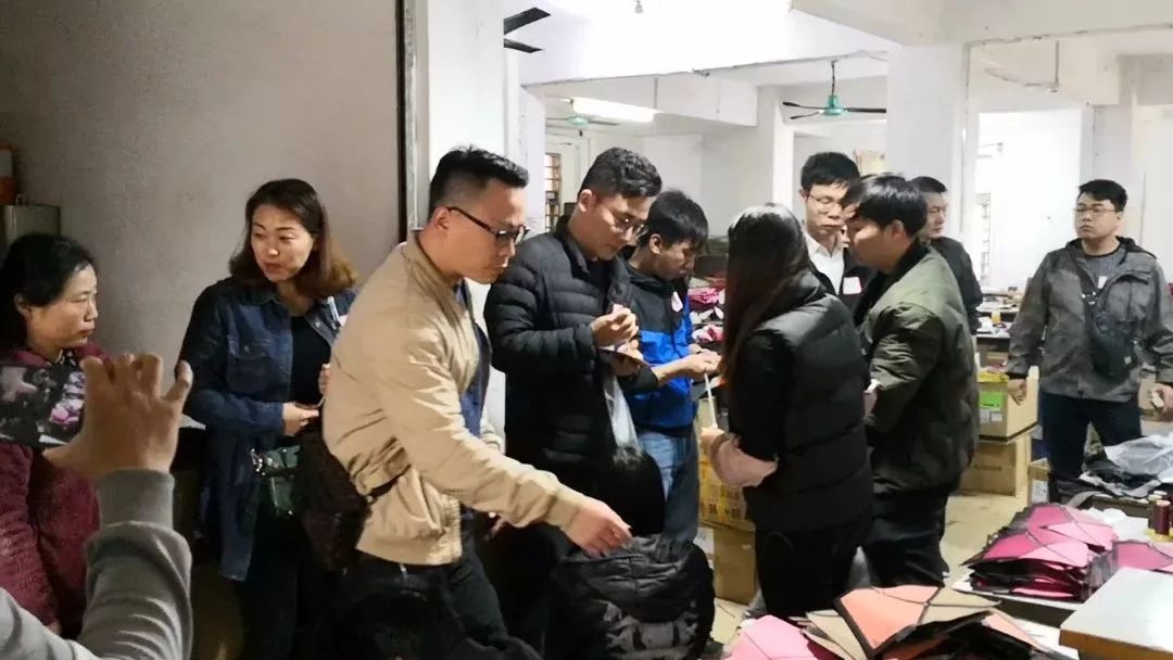 鏇濆厜鑹績鍥借揣,鏇濆厜浠ｈ喘鍐呭箷