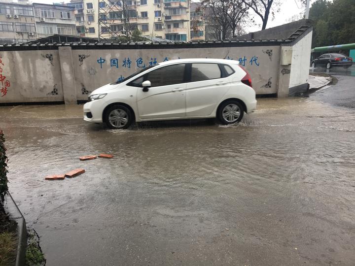 物业设备维修不善现状分析,物业小区维修改造难