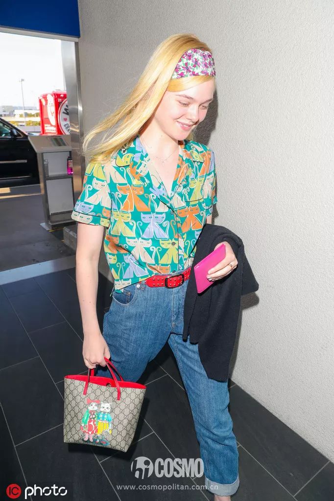 时髦办|穿上昊然弟弟的方领白衬衫，我有初恋的感觉