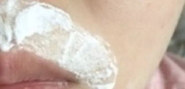 姑娘我看你印堂发黑下一句,姑娘我看你印堂发黑