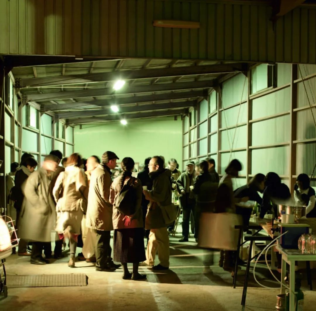 文艺中年的开店指南：小、可、爱