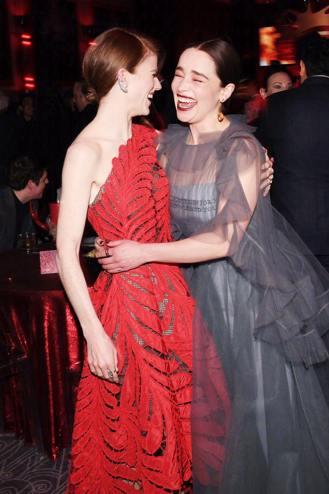 《权力的游戏》最后一季来了，全世界都在怎么嗨？