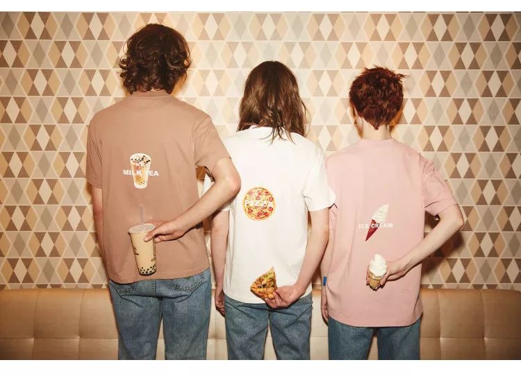 刘雯*服私**里出镜率最高的三种风格短袖，就这么穿了！