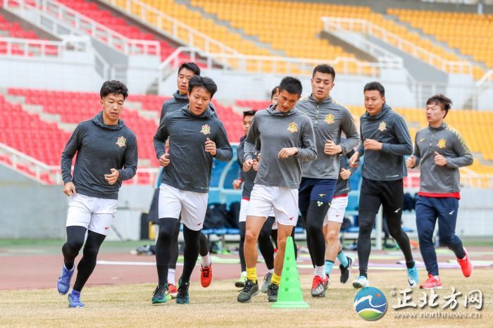 主场揭幕战,主场首秀末节