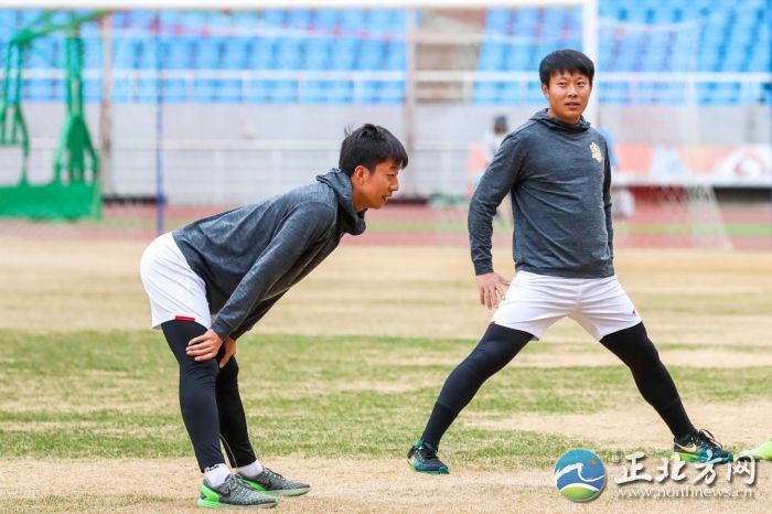 主场揭幕战,主场首秀末节