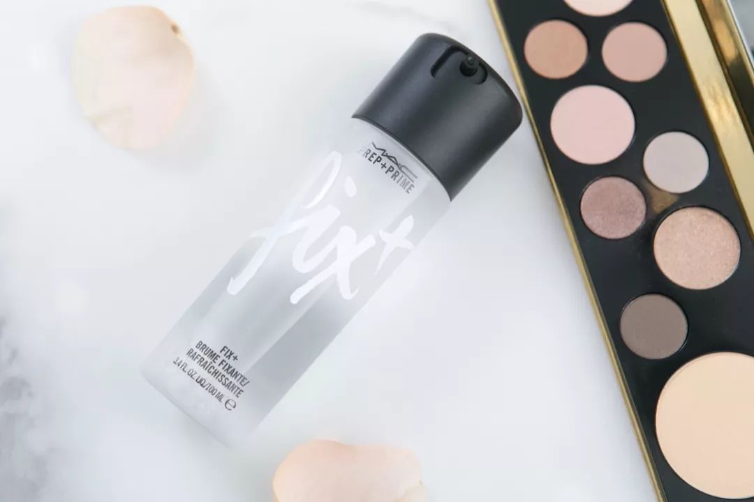 为什么有的人化妆一点瑕疵都没有,为什么有的人化妆反倒难看了