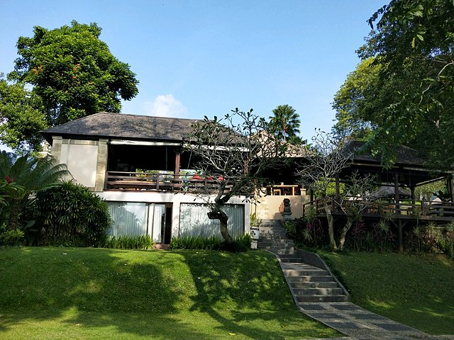 巴厘岛漂流跟团游一日游,巴厘岛冲浪潜水行程推荐