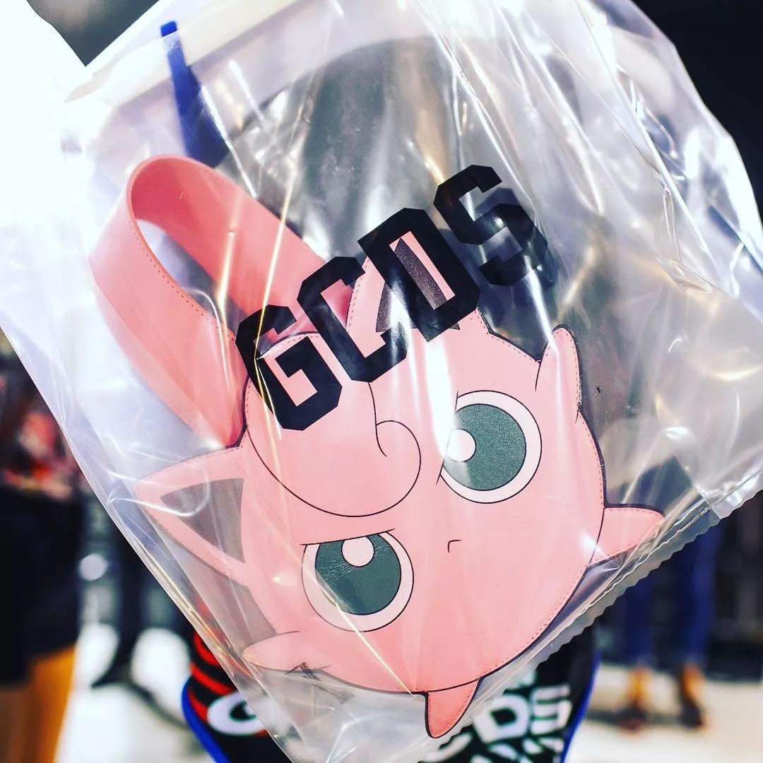 让爱豆们集体卖萌的二次元角色，到底是何方神圣？！