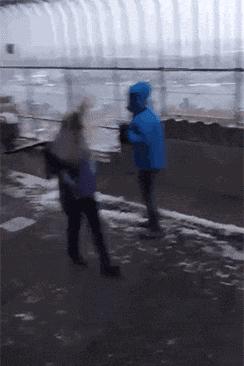 告别tony不是梦！快速干发还养发的吹风机，一梳还能造型