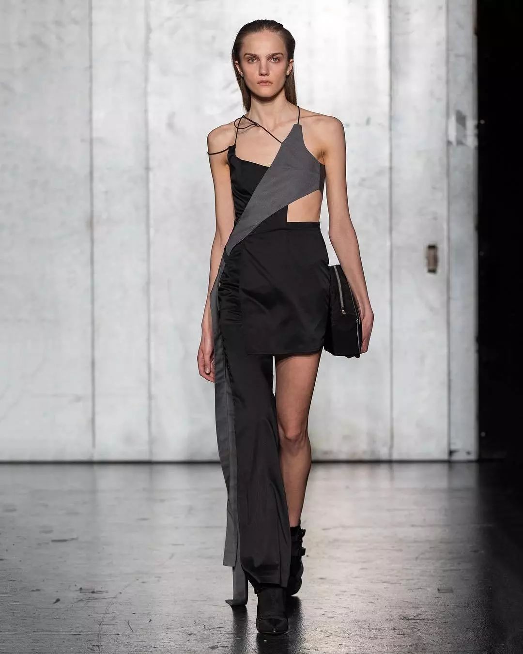 YG要凉BP都开始非主流了？新专居然叫葬爱?