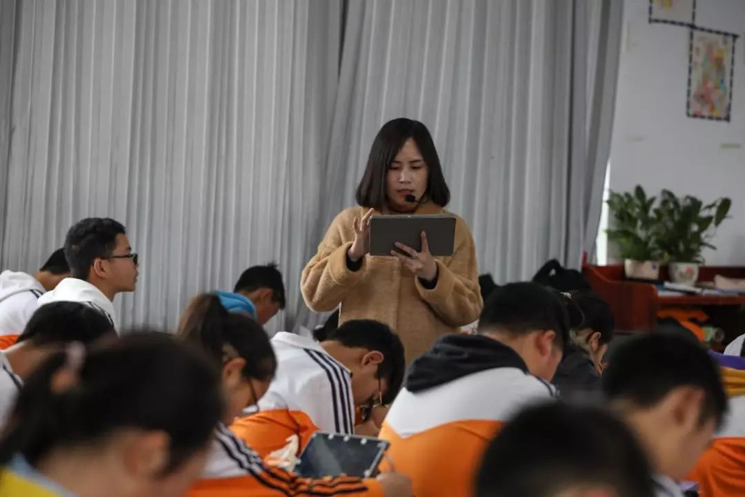 兴义市思源实验学校全景,兴义思源实验学校成长的摇篮