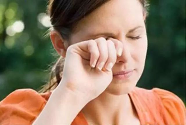 被辣椒辣到了手怎么缓解,被辣椒辣到眼睛最快解决办法