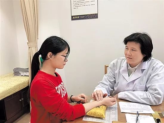 感冒后长期咳嗽怎么治有中药处方,急诊室故事纪录片