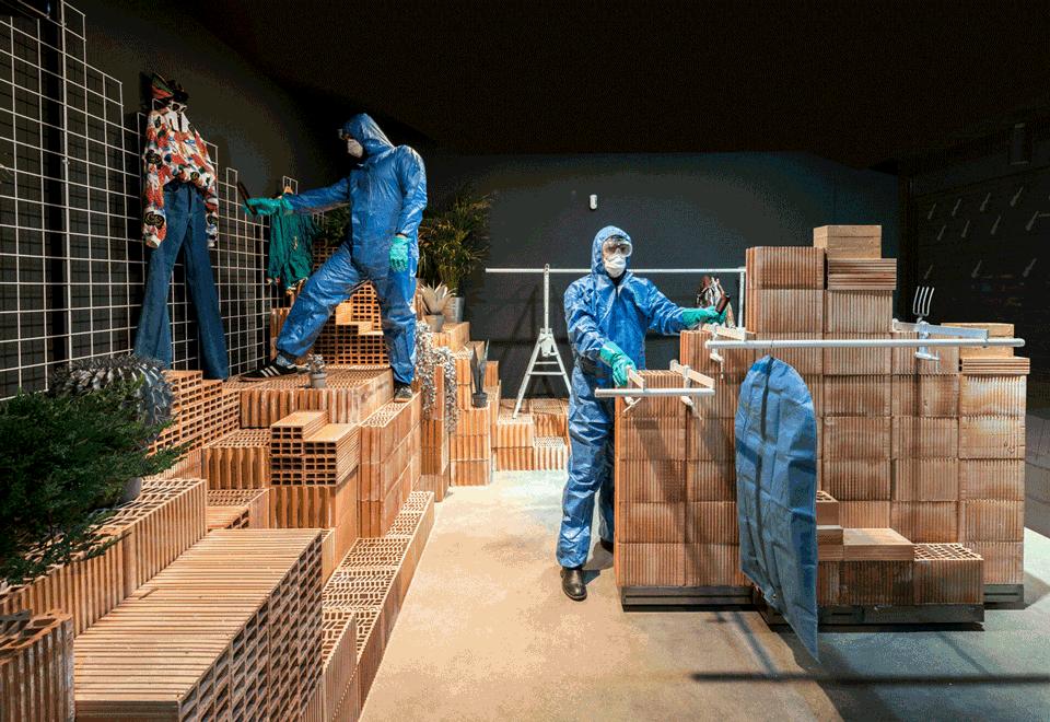 马德里开了家废墟服装店,这里有当下最流行的工业(地)风!