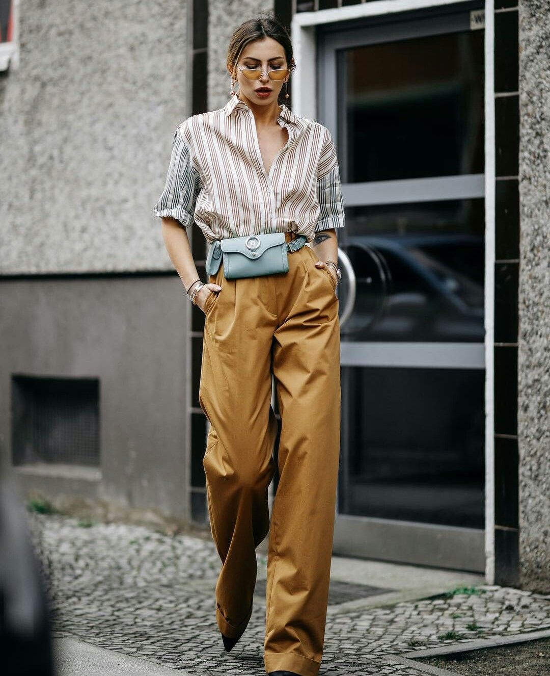 吴宣仪穿深v长裙,吴宣仪深v长裙