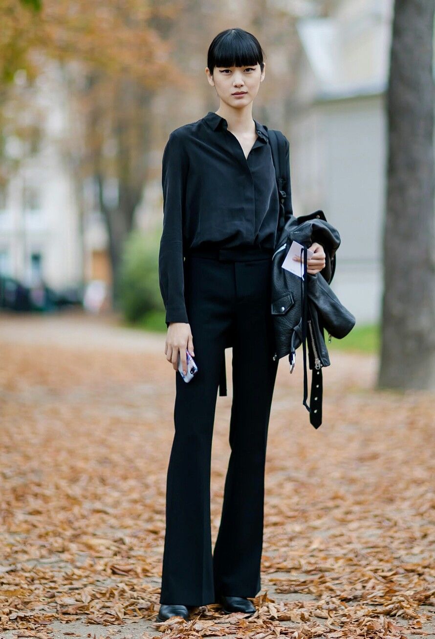 吴宣仪穿深v长裙,吴宣仪深v长裙