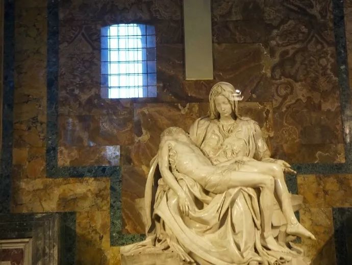 巴黎圣母院世界级的文化瑰宝,东方巴黎圣母院圣心大教堂