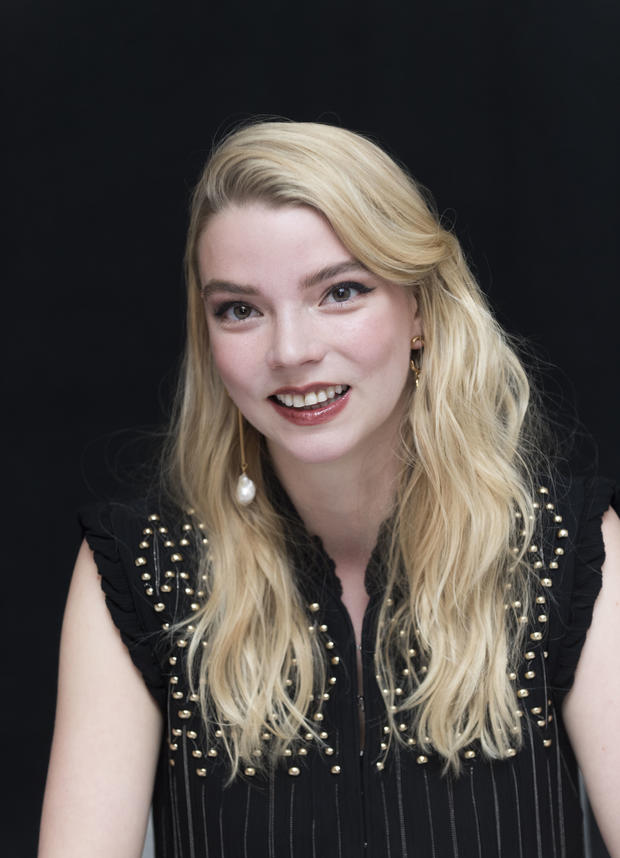 不爽超英电影的导演有很多，他算一个