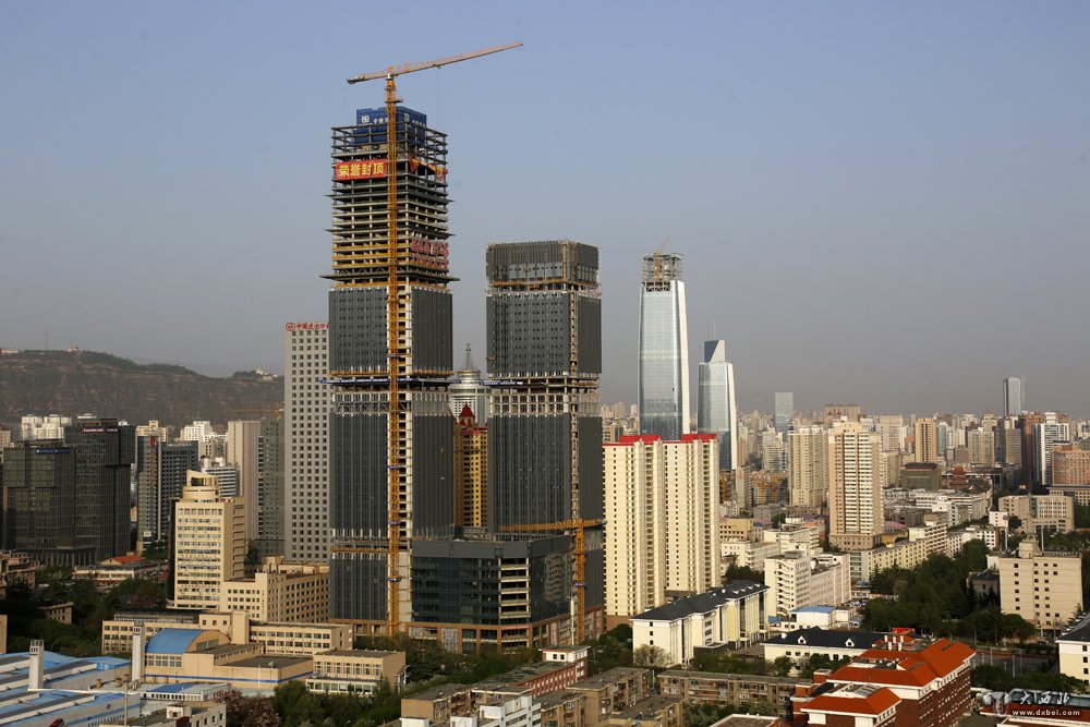 引领商务变革助力经济发展盛达金融广场封顶盛达公馆华丽亮相