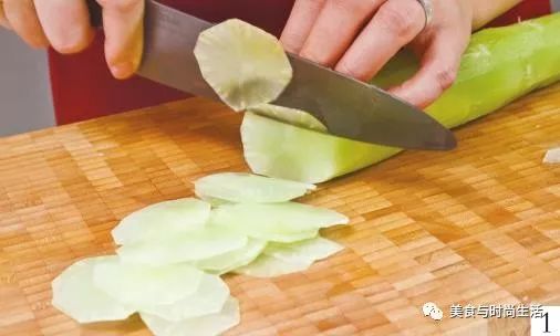 香辣金针菇简单的做法,麻辣虾仁金针菇的做法