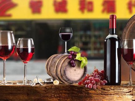 葡萄酒怎么醒酒才好喝又简单呢,红酒要醒酒那白酒要不要醒呢