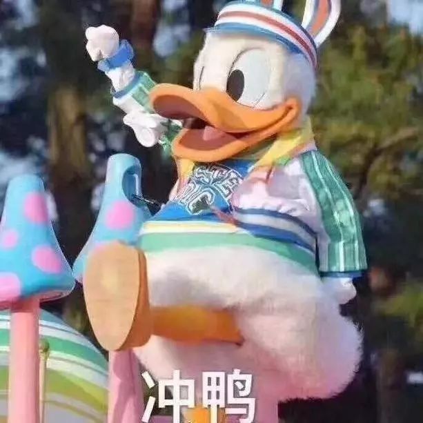 千万别小看这双帆布鞋！任何季节都能为你的潮搭加分！