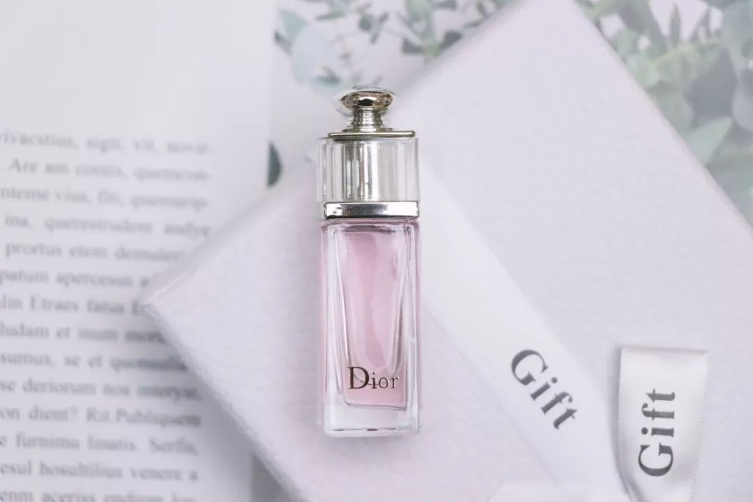 dior 好闻的男士香水 (dior最火的一款男士香水)