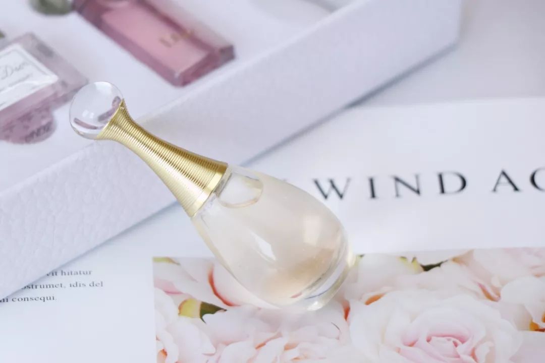 dior 好闻的男士香水 (dior最火的一款男士香水)