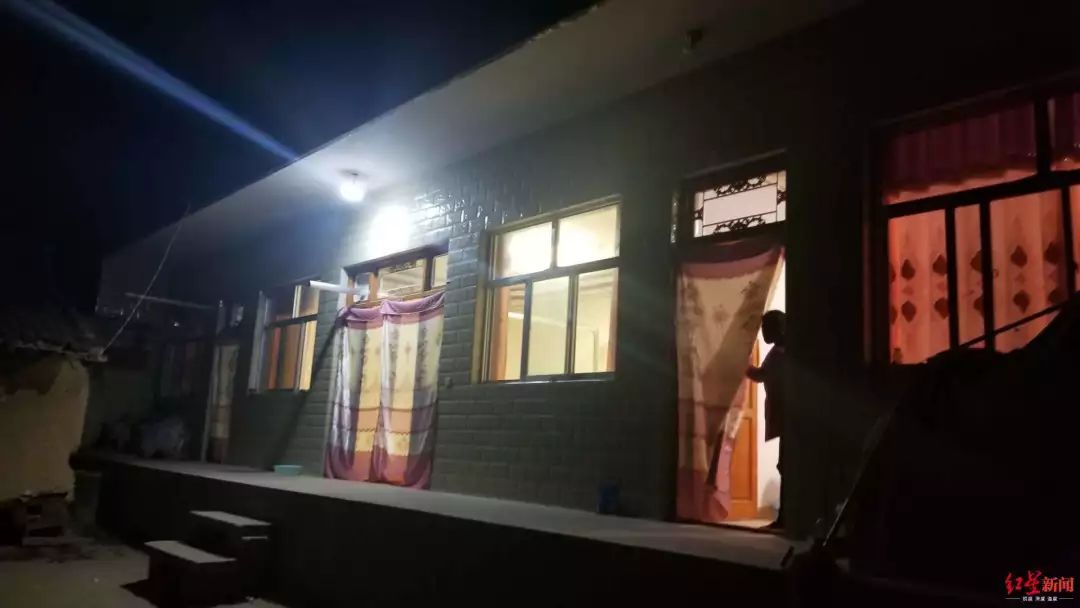 后脑勺头盖骨被打破，*体下**肿成两个拳头大！14岁少年竟被同学活活打死了