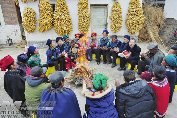 擂响决战决胜脱贫攻坚战鼓,重锤响鼓决胜脱贫攻坚
