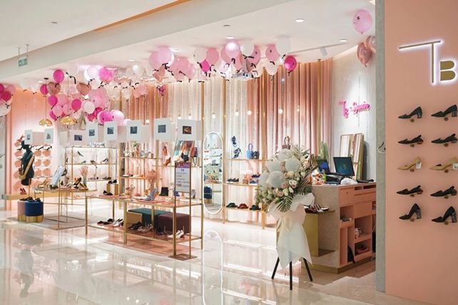 绾㈣溁铚撻瀷涓氶挶閲戞尝,绾㈣溁铚撻瀷涓氬垱濮嬩汉