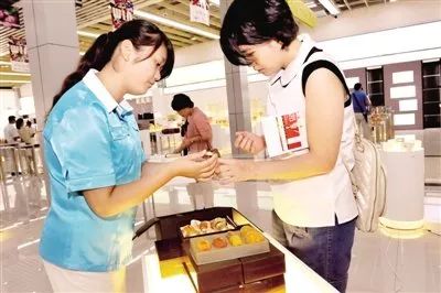 今天，60多家世界电商云集郑州！2万多种全球好货来到家门口！